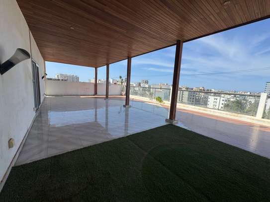Penthouss à louer aux Almadie de 3 chambres image 11