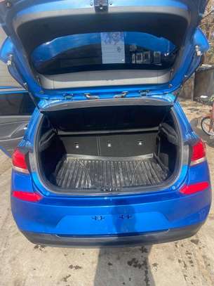 Elantra GT image 4