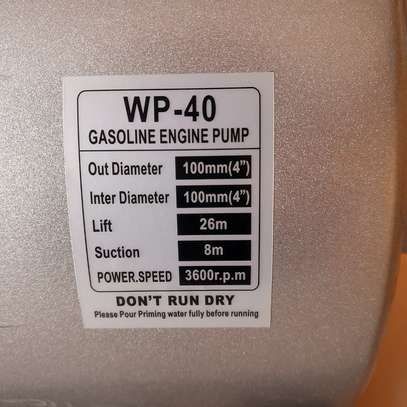 Pompe à eau motorisée WP-40 essence robuste cadre métal image 2