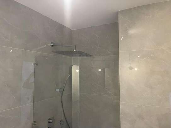 Appartement F4 à louer aux Almadies image 5