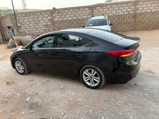 Hyundai Elantra nouveau modèle image 3