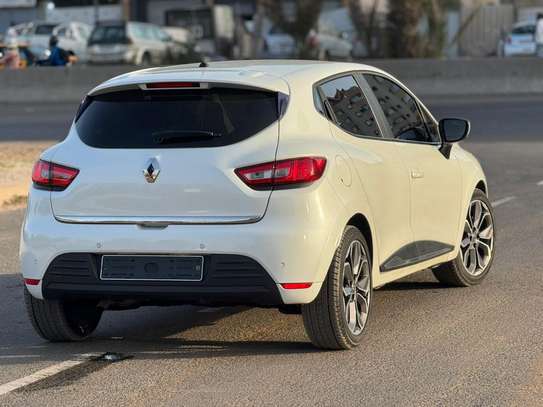 RENAULT CLIO 5 2019 image 3