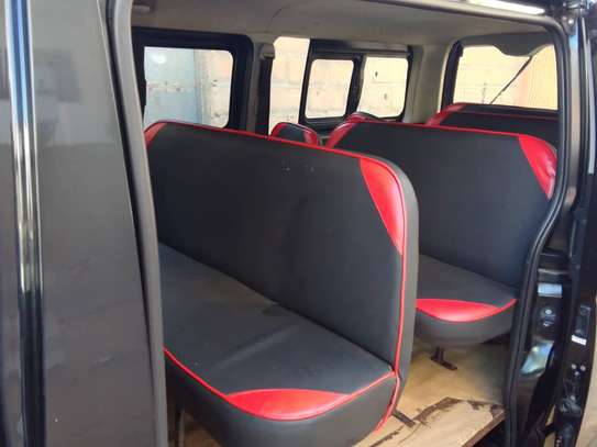 TOYOTA HIACE image 3