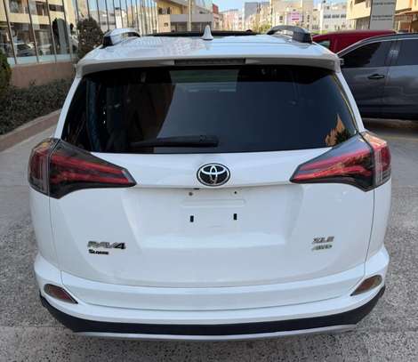 Toyota Rav4 2018 image 13