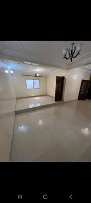 A LOUER UNE VILLA R+1 A LIBERTÉ 6 image 9