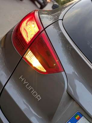 Hyundai Tucson limited full options image 4