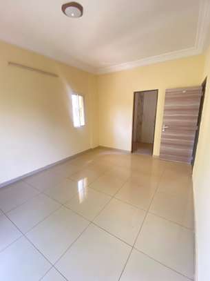 APPARTEMENT F4 A LOUER A DIAMNIADIO image 5