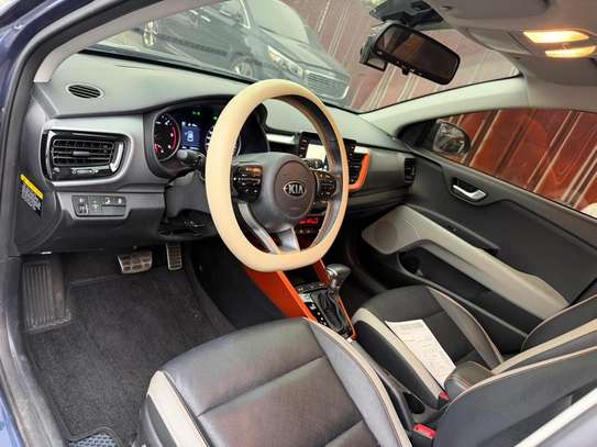 KIA STONIC 2019 image 12