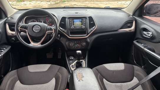 Jeepe Cherokee 2015 image 6