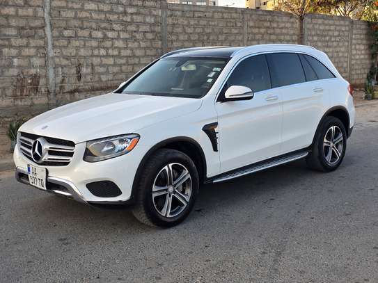 Mercedes glc 2016 image 9