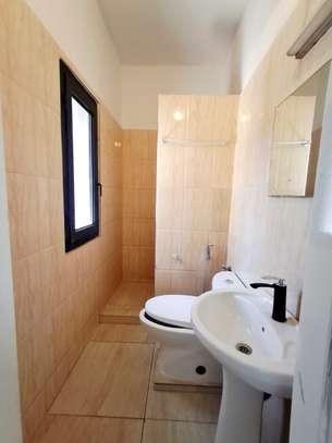 Bel appartement F5 à la cité Ataya image 2