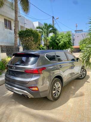 Hyundai santaFe 2019 image 11