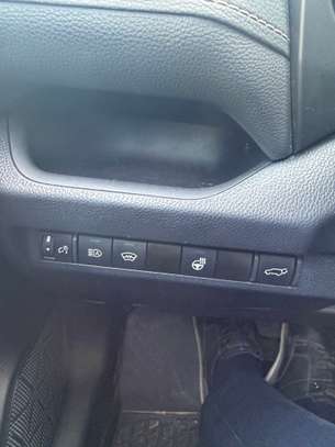 Rav4 hybrid 2024 image 9
