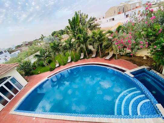 Villa F7 à louer à Saly image 2