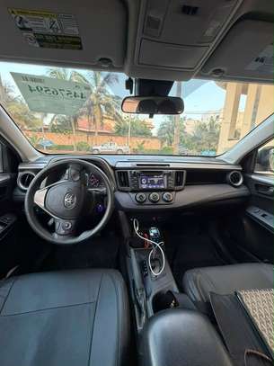 TOYOTA RAV4 XLE ANNÉE 2018 image 10