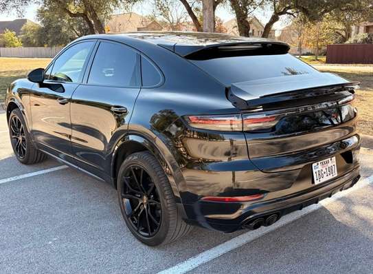 Porsche Cayenne S coupé image 10