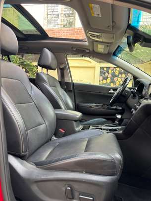 Kia Sportage image 8