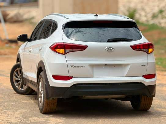 Hyundai Tucson 2016 automatique essence 2.0L AWD image 12