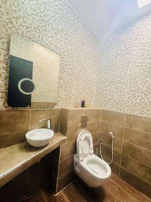 Superbe appartement de type F5 à louer au almadie image 9