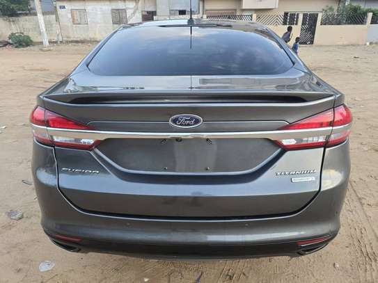 Ford Fusion Titanium 2017 image 10