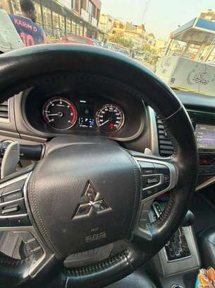 MITSUBISHI L200 2022 image 5