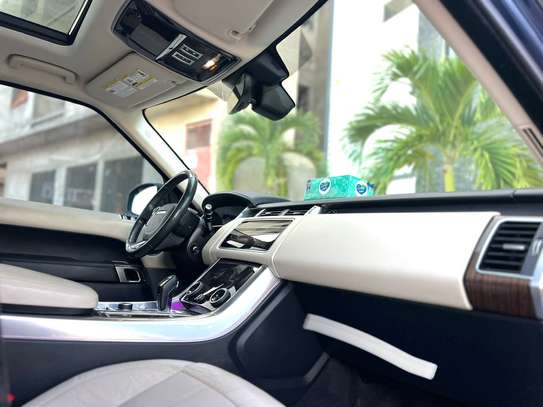 Ranger Rover sport  2018 image 6