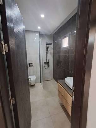 MERMOZ-FANN : LUXUEUX APPARTEMENT A LOUER image 9