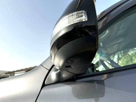 Toyota land cruiser VX image 11