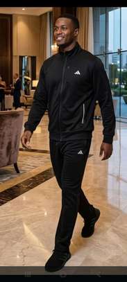Nike survêtements sport Adidas et Nike veste et pantalon image 15