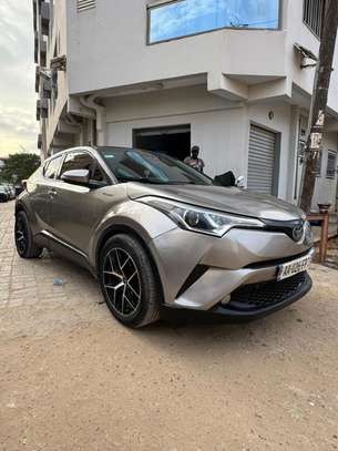 Toyota chr hybride 2017 image 4