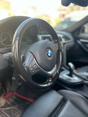 BMW 328i XDrive 2016 image 6