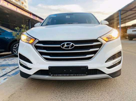 Hyundai tucson 2017 image 2