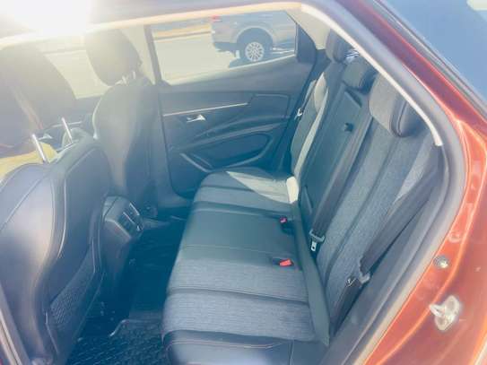 PEUGEOT 3008 2018 image 10