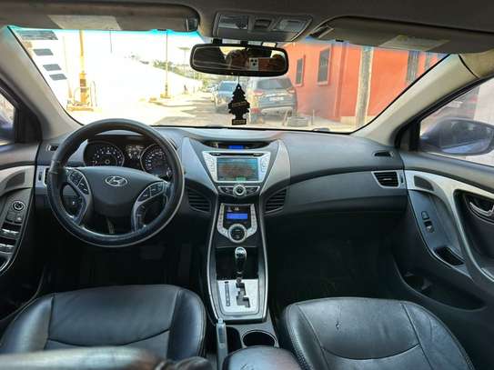 Elintra année 2012 image 6