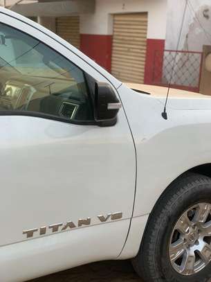 Nissan titan v8 2018 image 1
