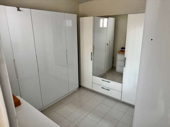 Très grand appartement entièrement meublé au plateau image 10