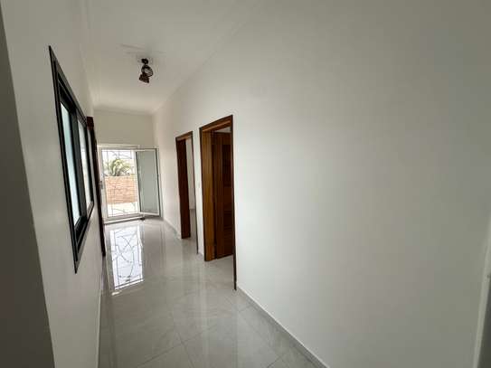 Appartement 3 pièces lumineux carrelage moderne image 6