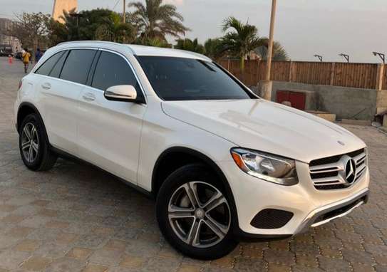 Mercedes GLC300 année 2017 image 6