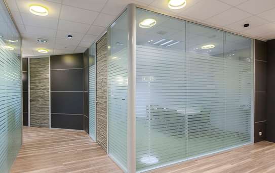 CLOISON DE BUREAU EN ALUMINIUM image 2