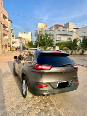 Jeep Cherokee Année 2017 image 6