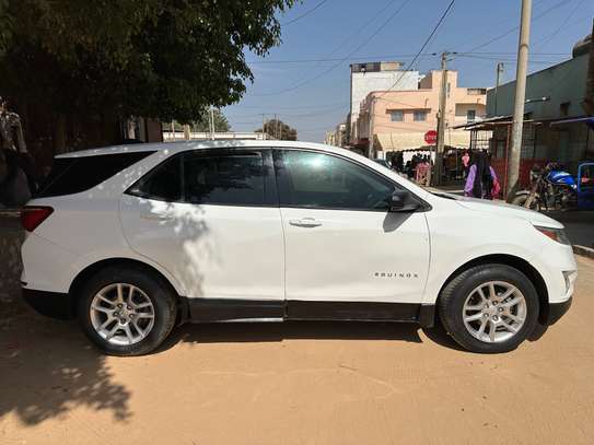 Chevrolet Equinox SUV image 4