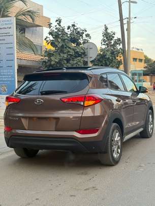 Hyundai Tucson image 1