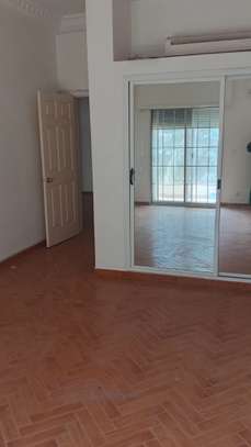 Appartement a louer  aux Almadies sur la Rte du King Faad image 8