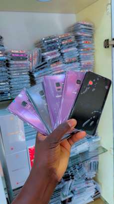 Samsung Galaxy S9 image 1