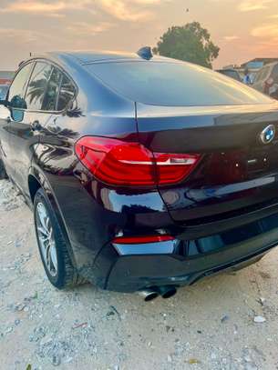 BMW x4 image 9