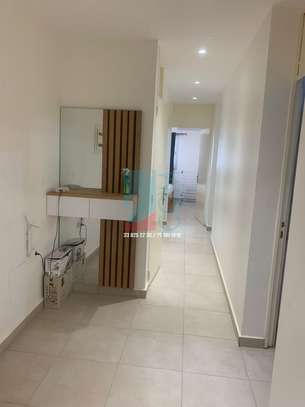 APPARTEMENT MEUBLÉ À LOUER AUX MAMELLES image 4