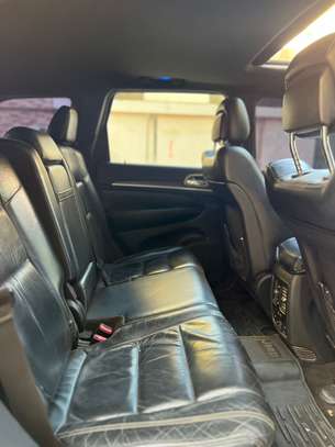 Jeep Grand Cherokee image 5