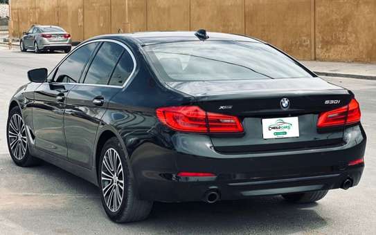 BMW 530i 2018 image 4