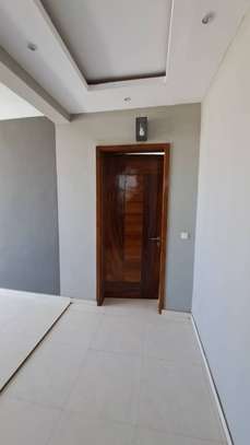 STUDIO NEUF A LOUER A NGOR-ALMADIES image 3