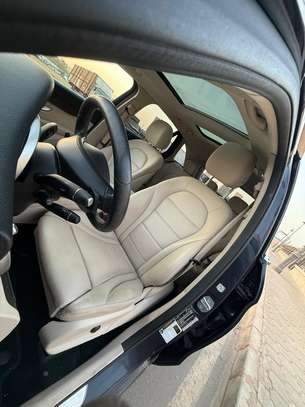 MERCEDES BENZ GLC 300 AMG EDITION image 9